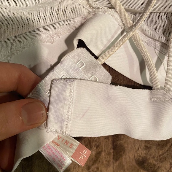 bralettes - Picture 3 of 7